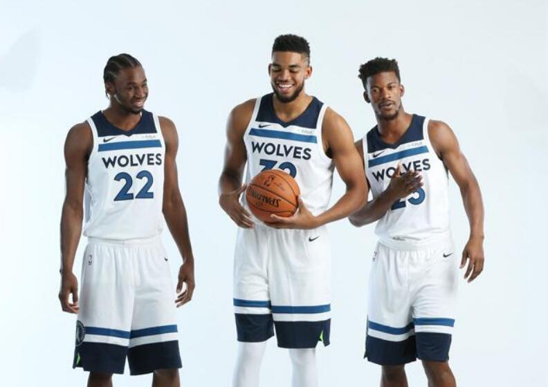 东体：蒯纪闻的伤势情况目前来看不至于像外界传得那么严重（东体：目前看，蒯纪闻伤情不如外界传闻般严重）