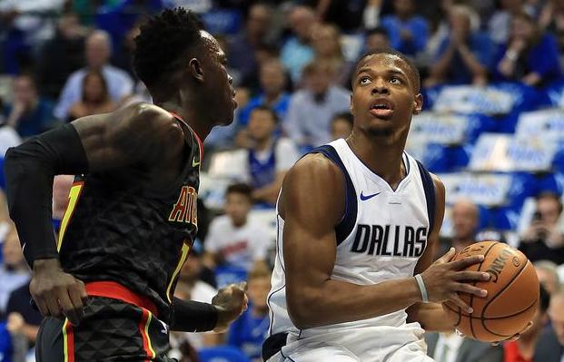 半场战报：皇马2-0毕包，姆巴佩一条龙建功+助攻卡马文加破门（半场战报：皇马2-0毕尔巴鄂，姆巴佩长途奔袭破门并助攻卡马文加）