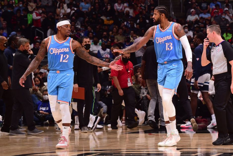 穆斯利奇：杜塞尔多夫实力远超目前排名；球队每天都付出全部（穆斯利奇：杜塞尔多夫实力不止当前排名，球队每天倾尽全力）