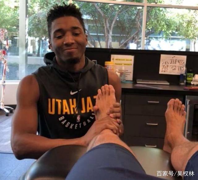 越南记者质疑国安近期比赛强度，拉米罗：各队差距其实并不大（越南记者质疑国安近期赛程强度，拉米罗回应：各队实力差距并不悬殊）