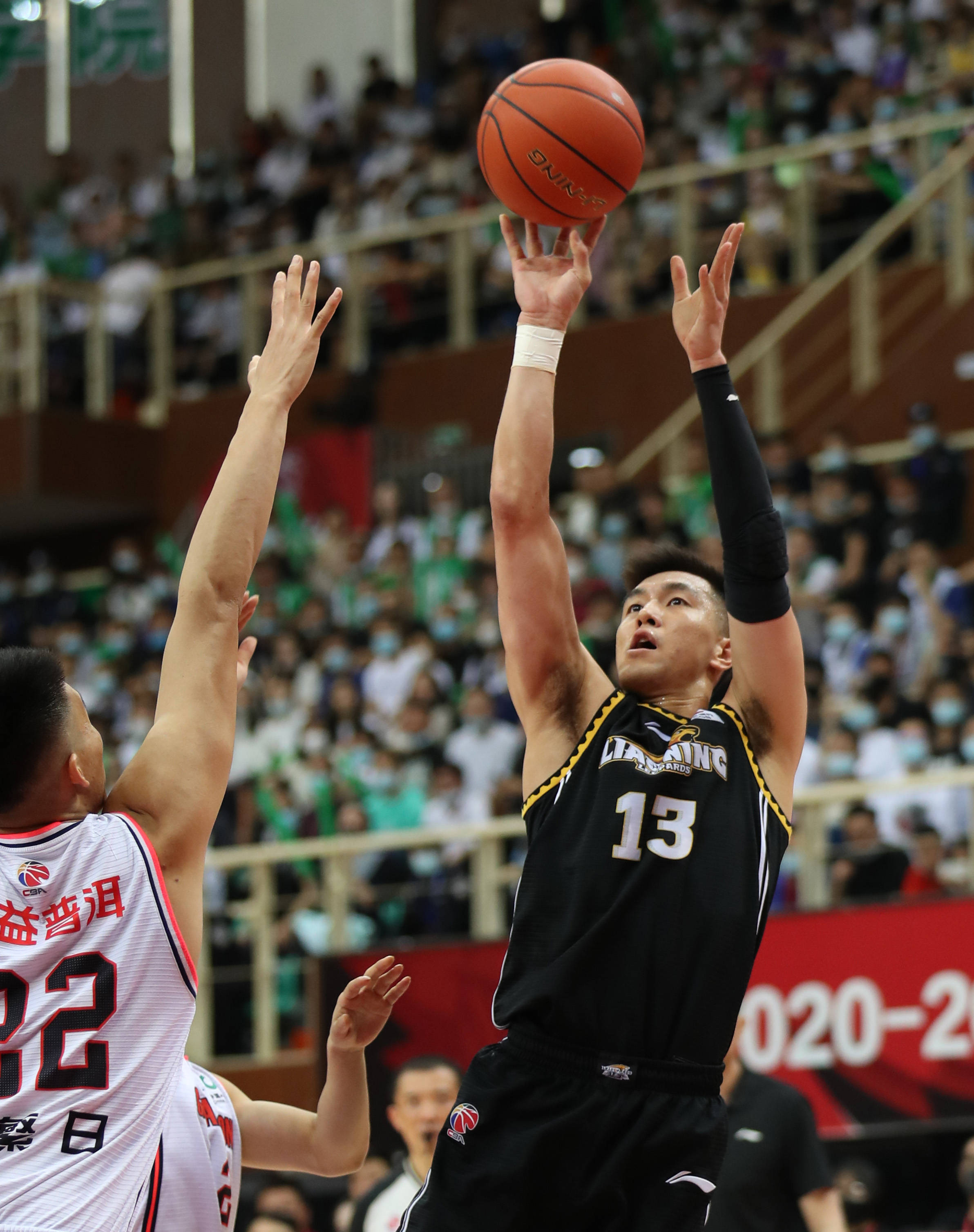 法兰克福vs美因茨：堂安律、达胡德首发，李在城、阿米里出战（法兰克福迎战美因茨：堂安律、达胡德先发，李在城、阿米里登场）