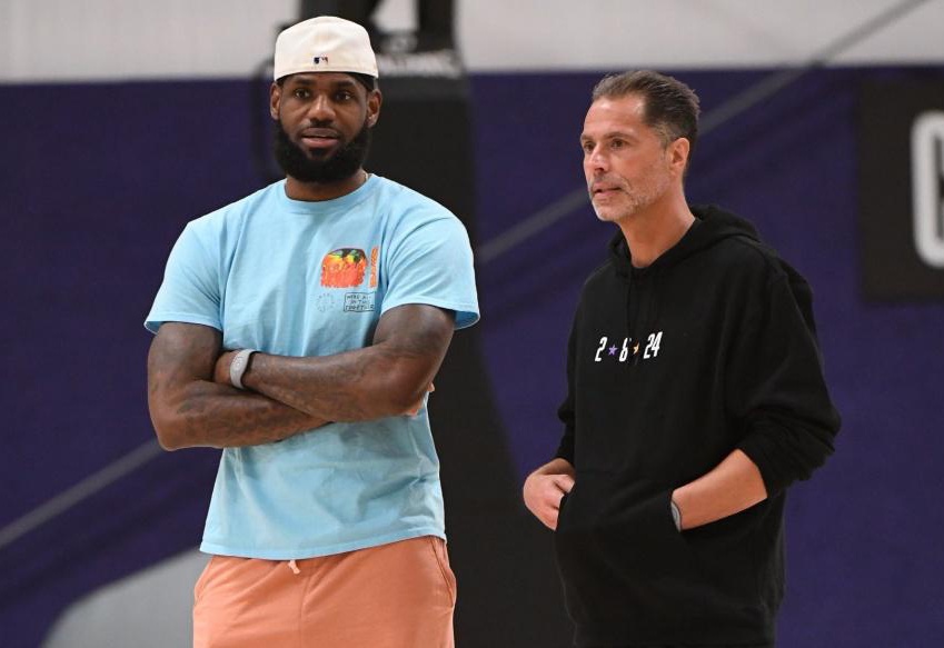 跟队记者：拉比奥大概率不会参加对阵恩泰拉的友谊赛（随队记者：拉比奥极可能缺席与恩泰拉的热身赛）