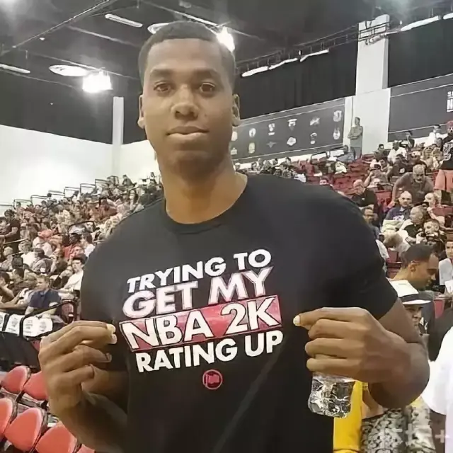 4场比赛收获10分！官方：马雷斯卡当选英超11月最佳教练（英超11月最佳教练出炉：马雷斯卡当选，4战豪取10分）