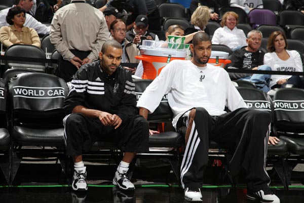 鲍曼：不关心诺伊尔是否重返德国队；人们似乎不尊重他的决定（鲍曼：不在乎诺伊尔是否回归德国队，外界似乎未尊重他的选择）