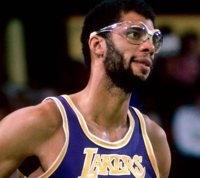 中超：上海海港3-2击败长春亚泰（中超战报：上海海港3比2战胜长春亚泰）